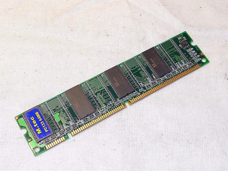 SDRAM  64MB PC133 168pin M-TEC TTS3816B4E-6 :    SDRAM 64MB PC133 168-pin M-TEC TTS3816B4E-6,    ...